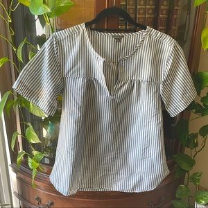 Eddie Bauer short sleeve blouse